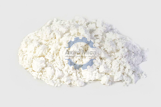 Ceramic fiber bulk used as the primary insulation layer in an industrial furnace