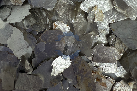 Raw Muscovite and Phlogopite minerals utilized for extreme thermal Mica Sheets